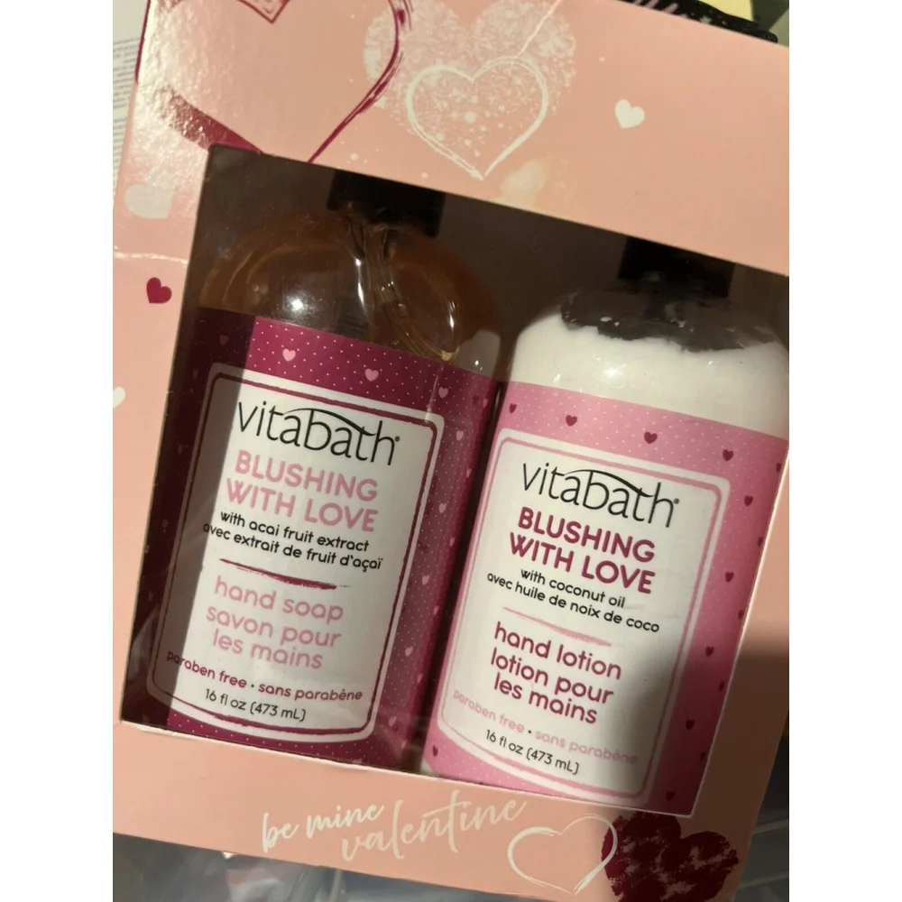 Vitabath Hand Soap & Lotion Set BLUSHING WITH LOVE 16 oz x2 VALENTINE Pumps NIB